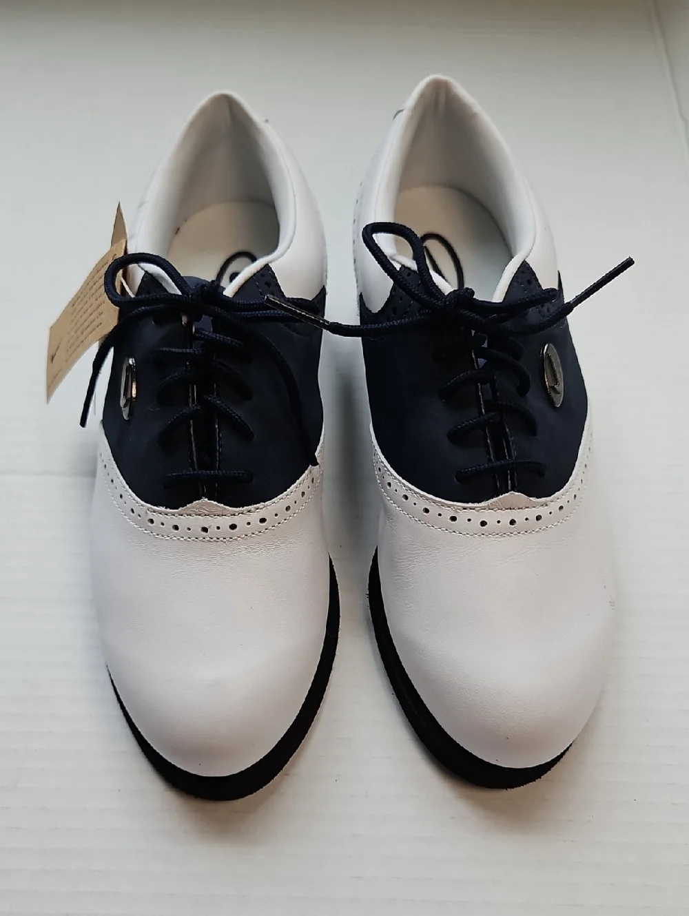 Nike Youth Golf Shoes, NWT, Size 6